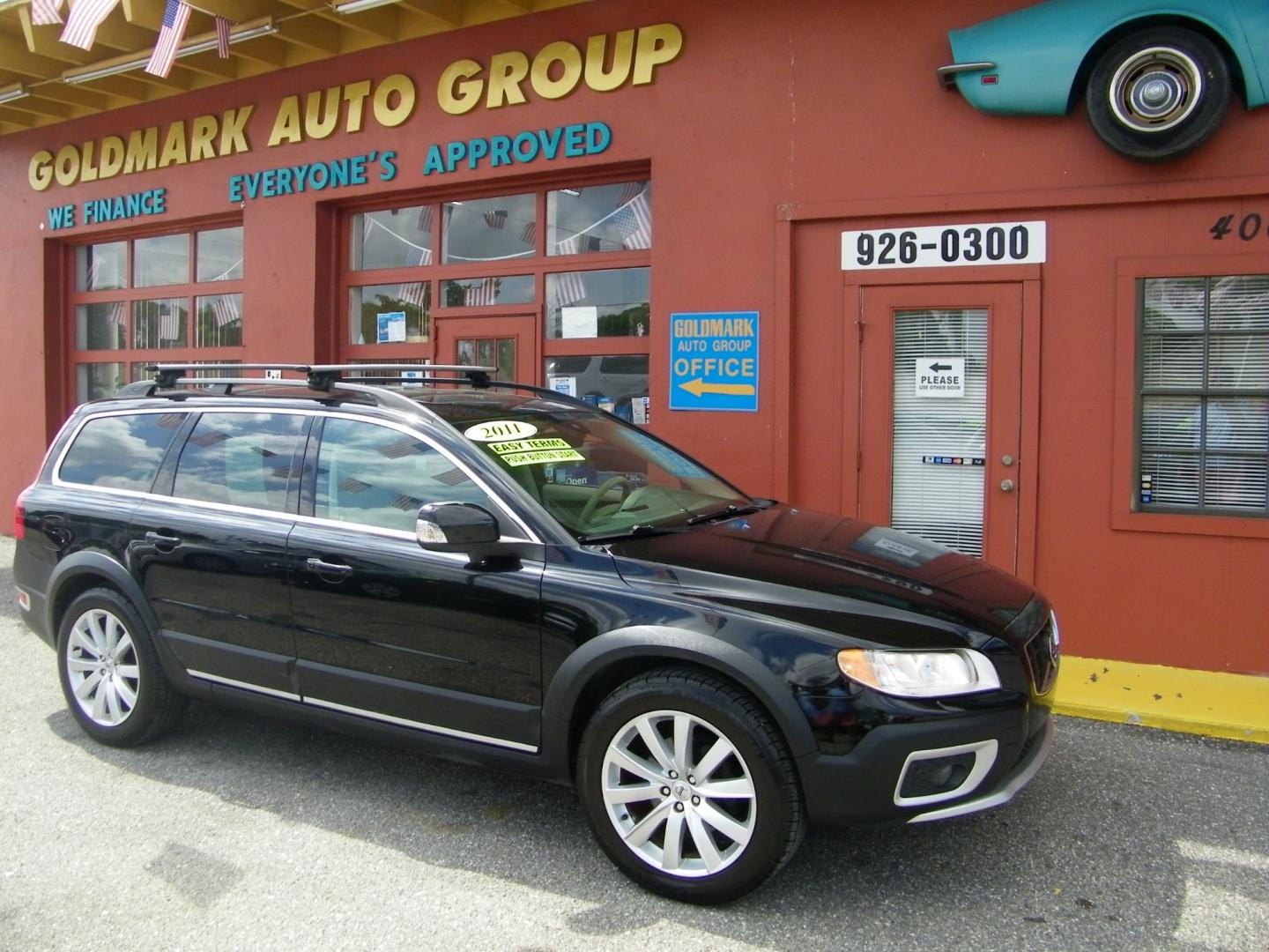 2011 Black /Beige Volvo XC70 T6 AWD (YV4902BZ9B1) with an 3.2L L6 DOHC 24V engine, 6-Speed Automatic transmission, located at 4000 Bee Ridge Road, Sarasota, FL, 34233, (941) 926-0300, 27.298664, -82.489151 - Photo#5